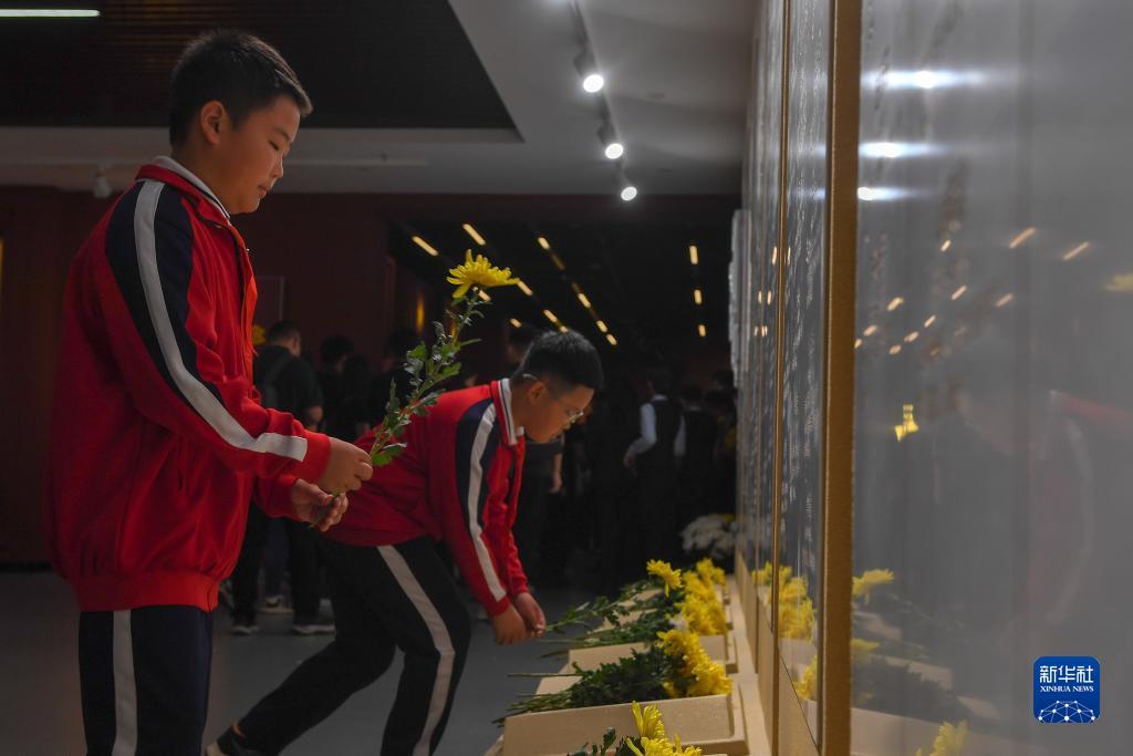 银河国际点击台下载
